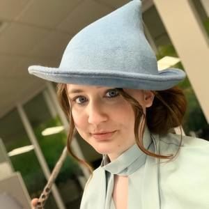 Meet your Posher, Megan